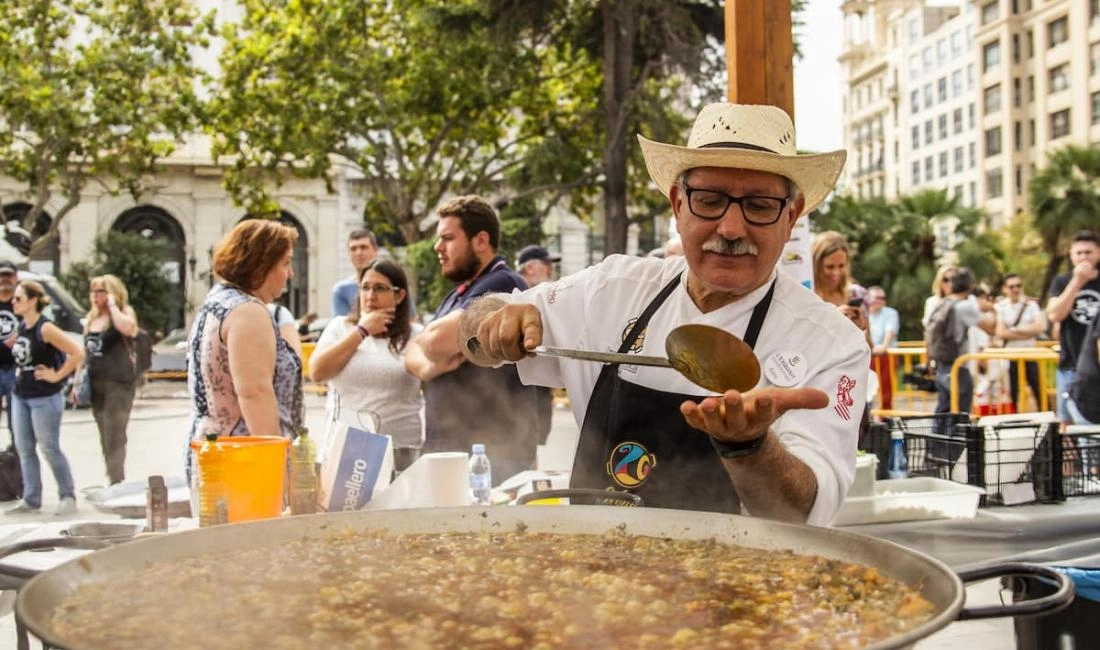 Valencia in september – World Paella Day, Roig Arena en Palau de les Arts