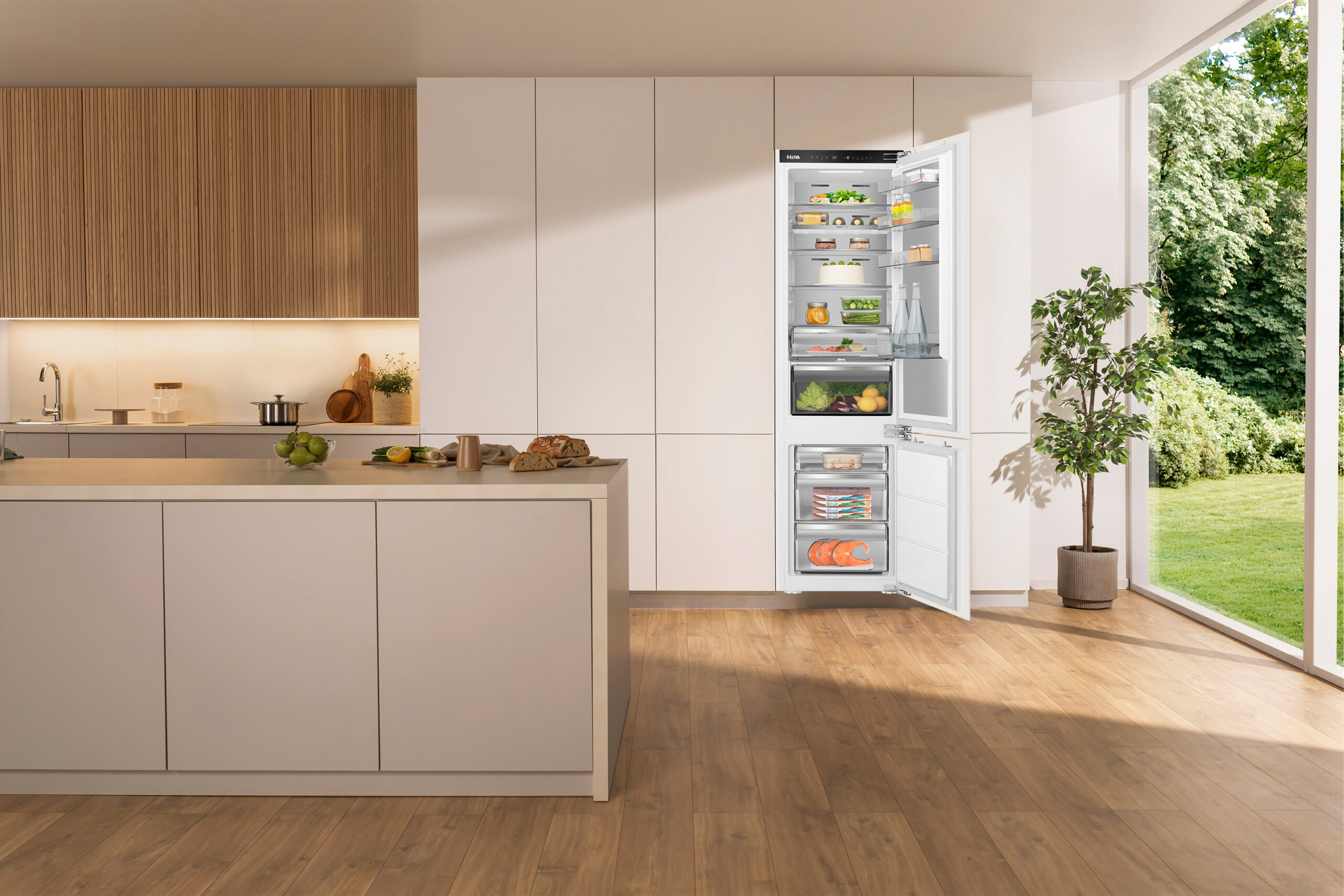 ETNA FreshTech koel-vriescombinatie met groentelade en Metal-Tech Cooling