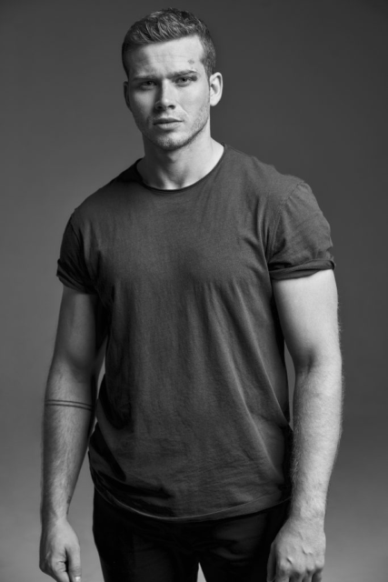 Oliver Stark