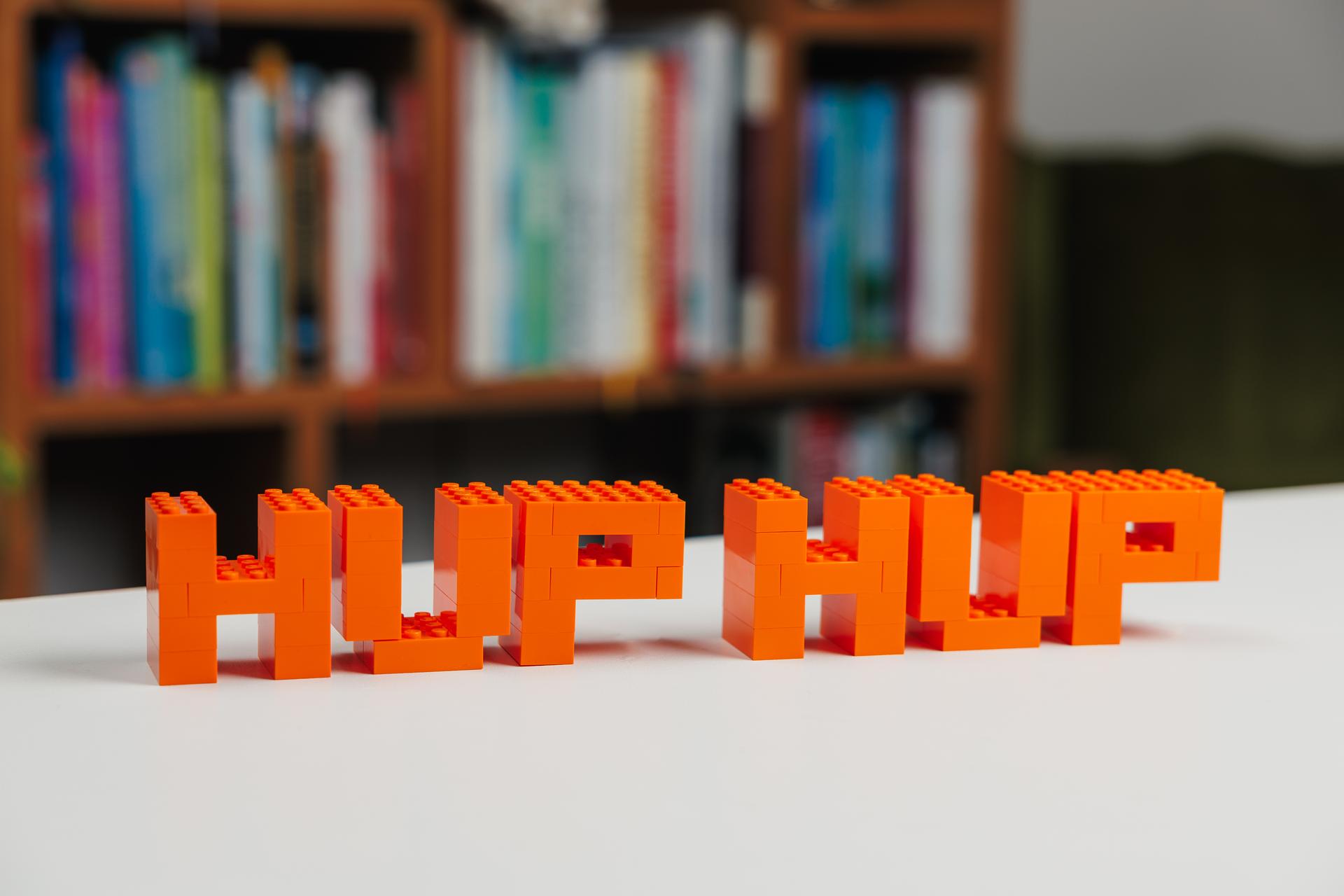 Gratis oranje LEGO stenen voor Oranjefans