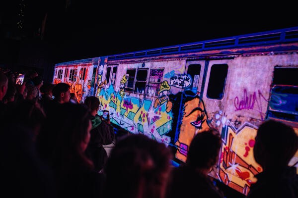 STRAAT by NIGHT (foto: Emiro Smolders)